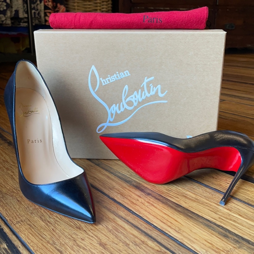 Good as new Black Christian Louboutin So Kate Pump in Size 38